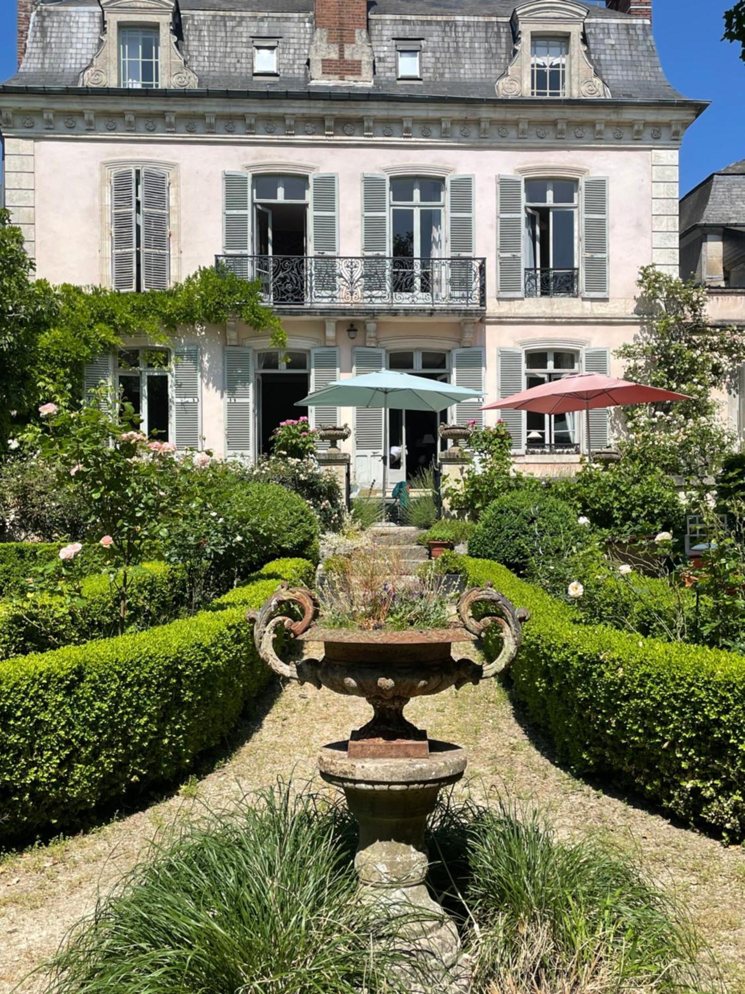 Belle Fontaine Hotel Bourges Exterior foto